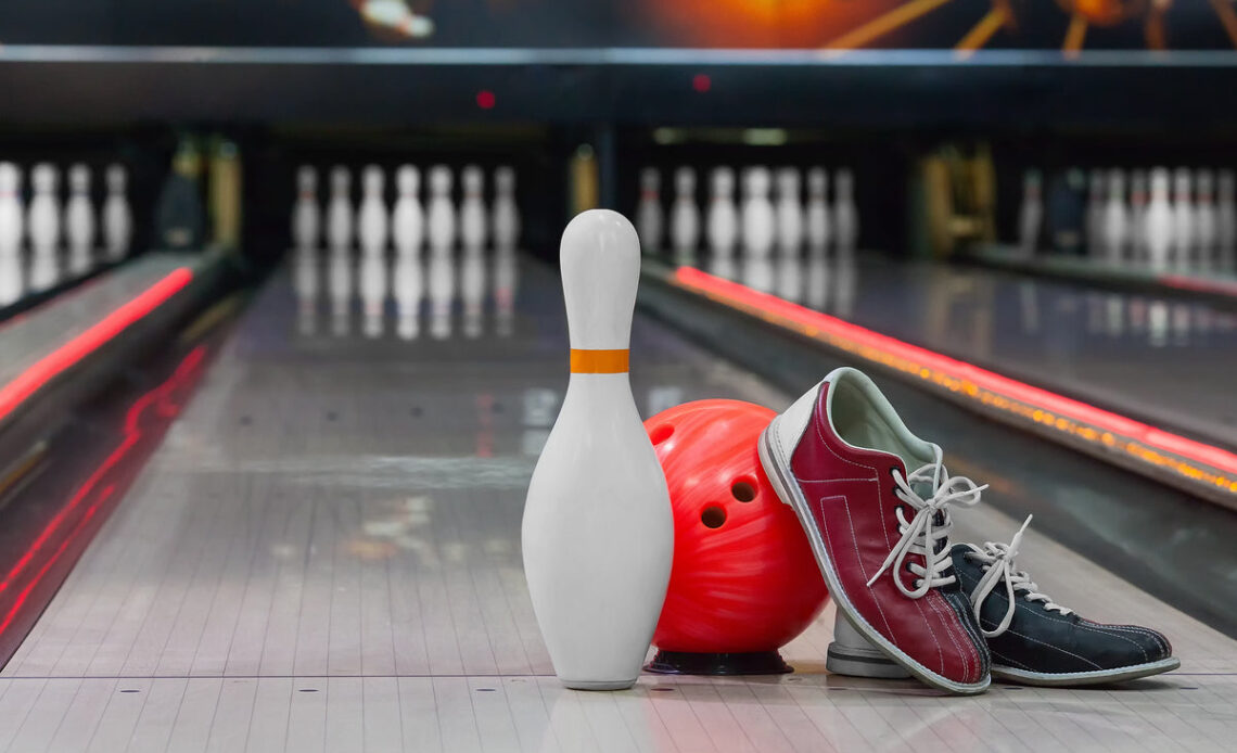 Don't Drop The Ball! And Other League Tips — DiscountBowlingSupply.com