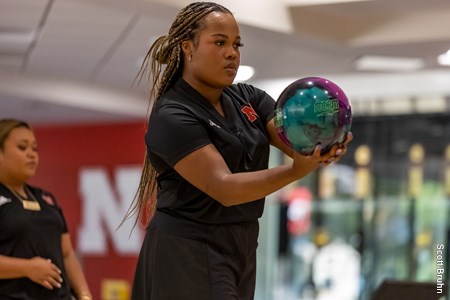 Huskers in Second After Day One at Bearcat Roto Grip Open