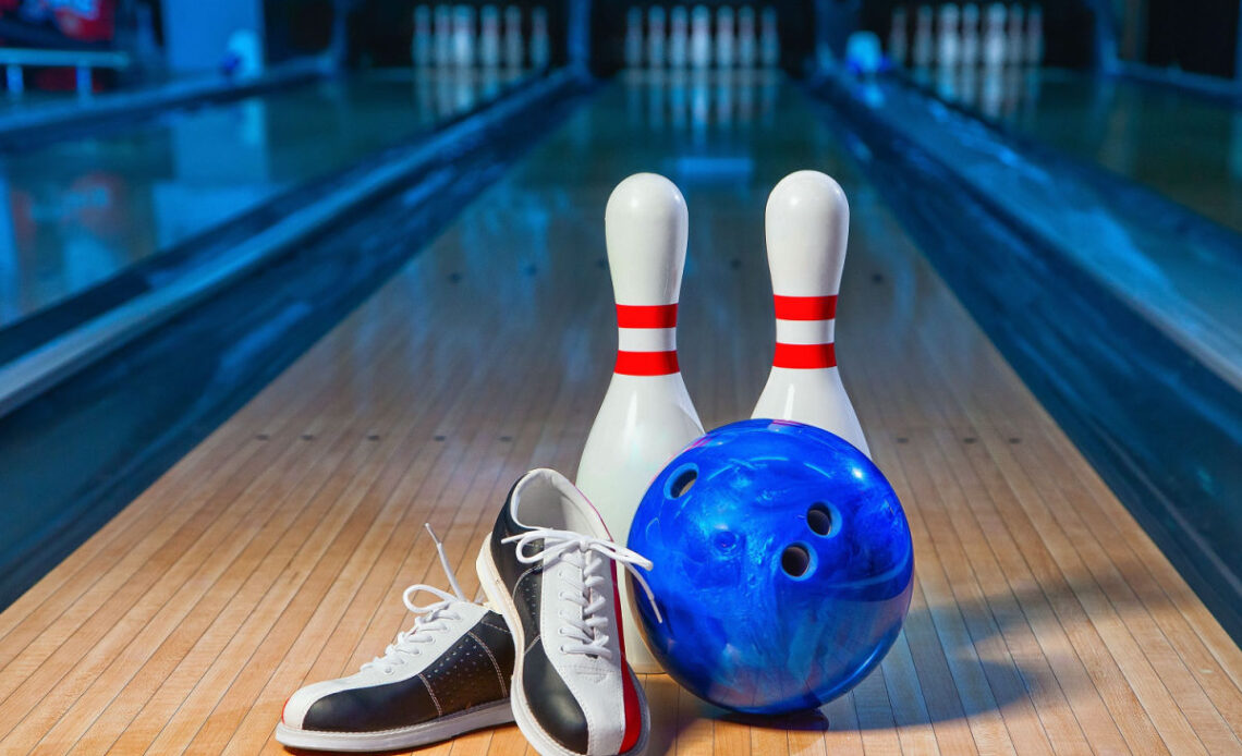 Equipment Buying Tips For Budget-Conscious Bowlers — DiscountBowlingSupply.com