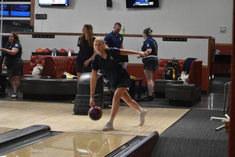 Augie bowling sits 4th after first CCIW event