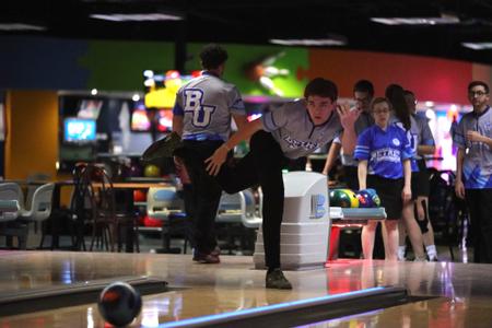 Men's Bowling takes fifth-place finish at Crossroads League 1