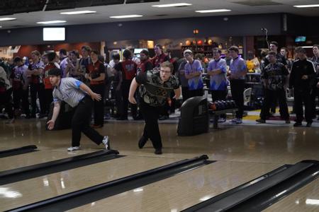 Felcoski Leads Men's Bowling at AHBA #5