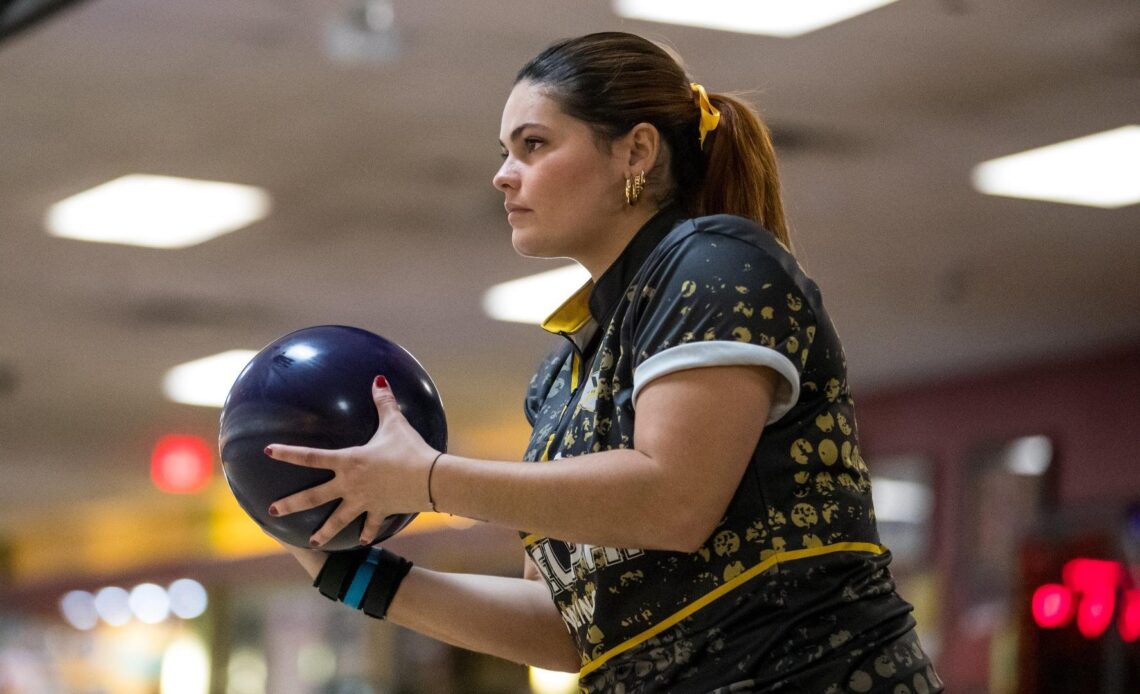 Fraticelli, Wong Lead Bowling Again at New Jersey Open