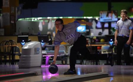 Men's Bowling takes seventh-place finish at Crossroads League #4