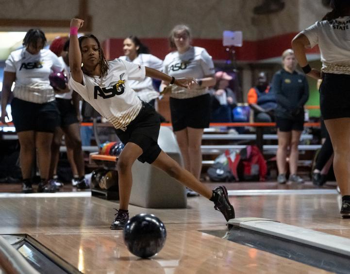 Lady Hornets Bowling 14th After Day Two of the Mid-Winter Classic