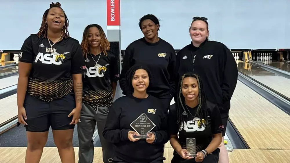 Lady Hornets Face Loaded Field at the Colonial Lanes Classic